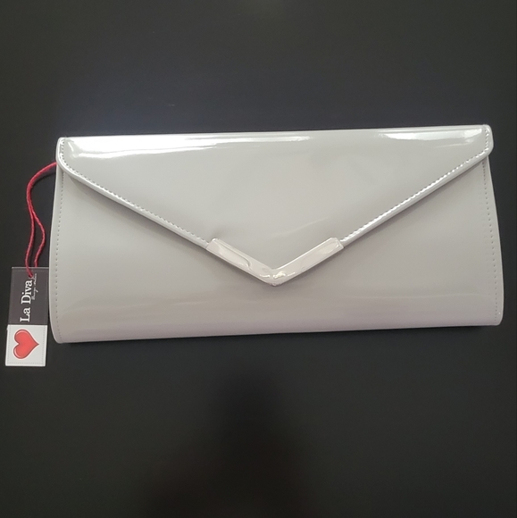 La Diva Handbags - Patent leather envelope clutch with detachable shoulder strap.